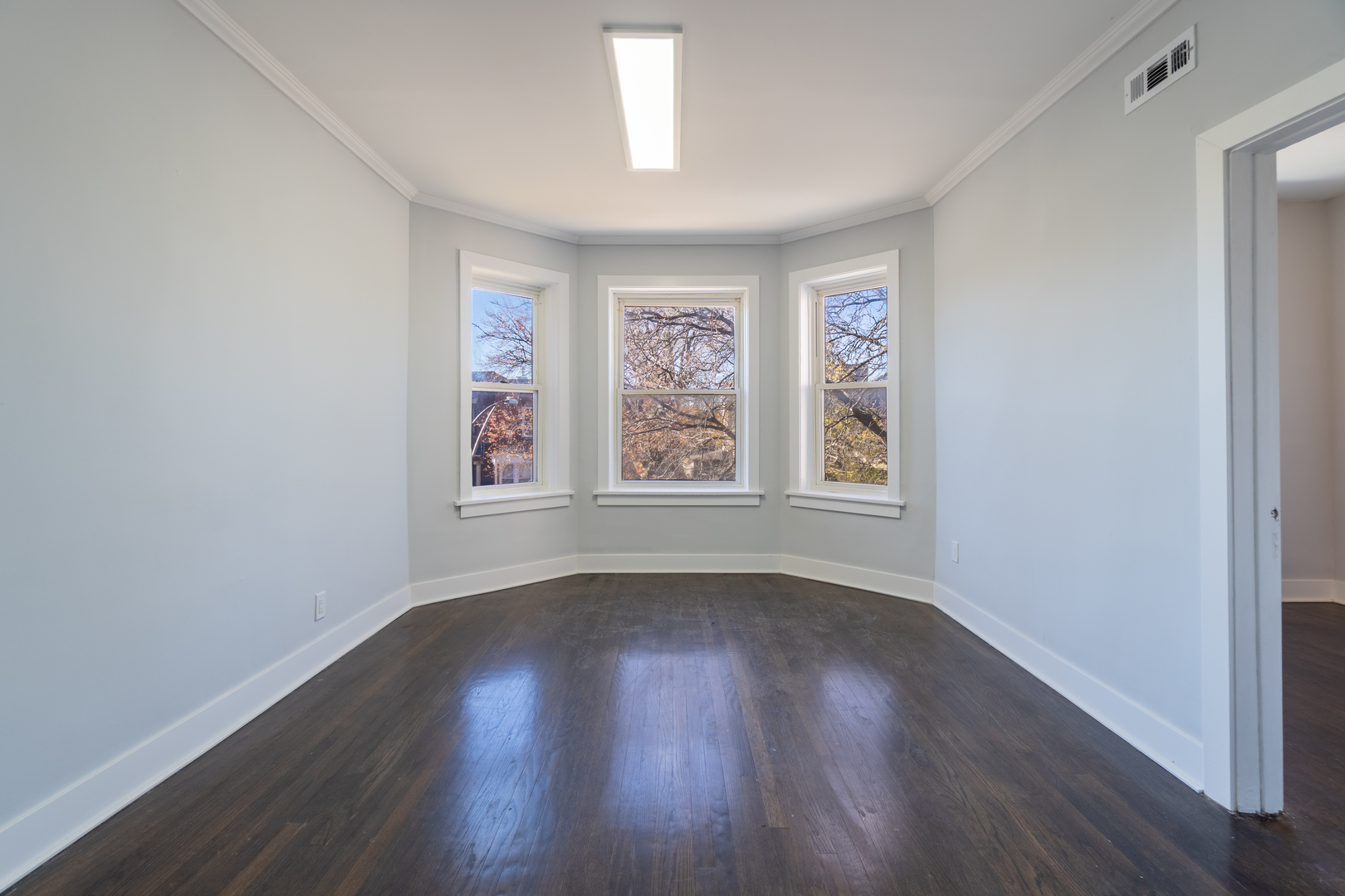 6961 S Eberhart Avenue