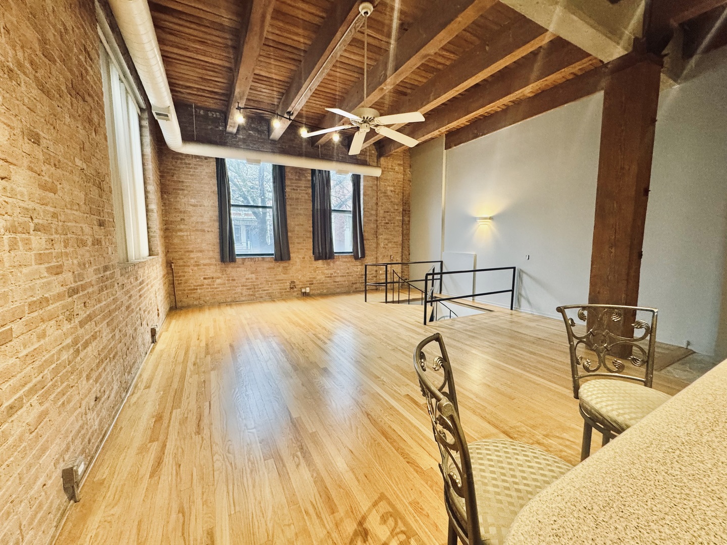 1122 W Newport Avenue 1A