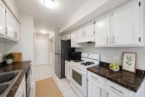 Tiny photo for Streamwood, IL 60107 (MLS # 12633301)