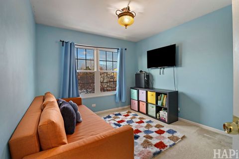 Tiny photo for 902 Huntington Drive #902, Elk Grove Village, IL 60007 (MLS # 12560685)