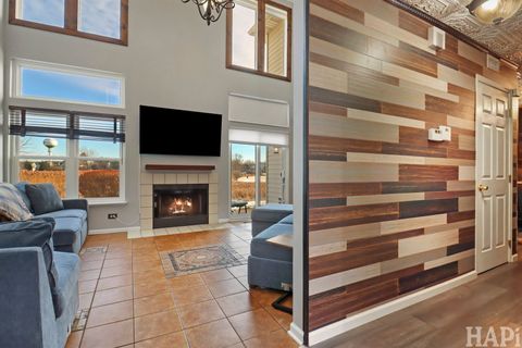 Tiny photo for 902 Huntington Drive #902, Elk Grove Village, IL 60007 (MLS # 12560685)