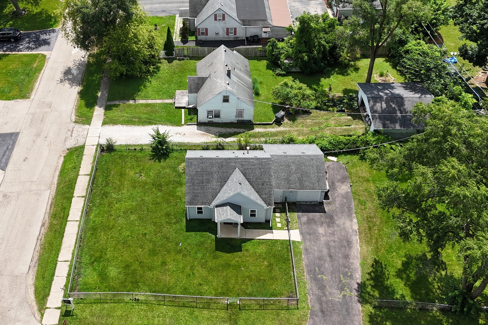 901 Flintwood Court