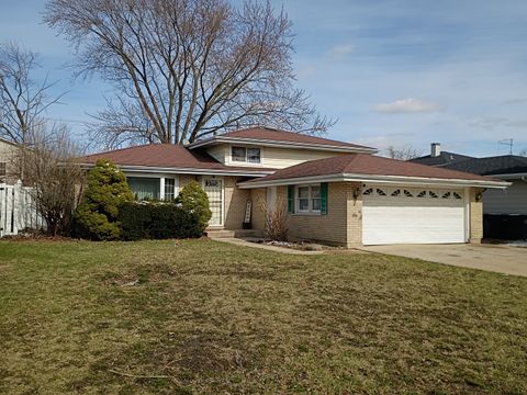 Tiny photo for 1340 Prince Drive, South Holland, IL 60473 (MLS # 12593983)