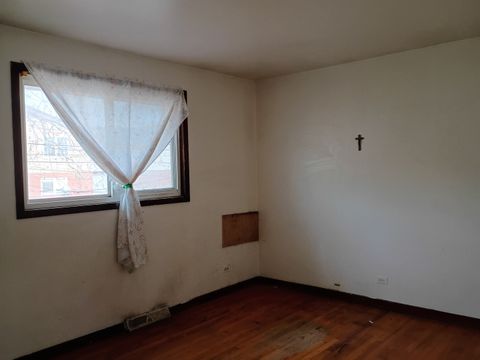 Tiny photo for 1340 Prince Drive, South Holland, IL 60473 (MLS # 12593983)