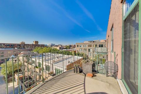 Tiny photo for 1301 W Washington Boulevard #604, Chicago, IL 60607 (MLS # 12486240)