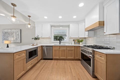 Tiny photo for 713 Burning Tree Lane, Naperville, IL 60563 (MLS # 12725515)