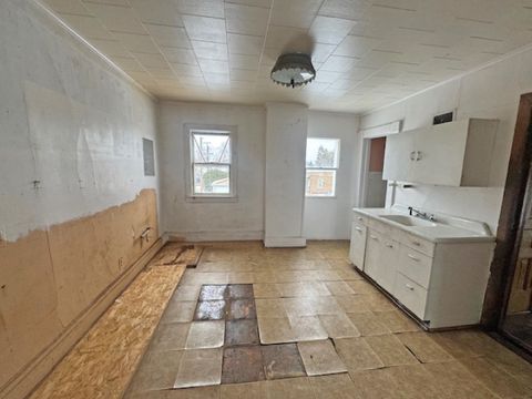 Tiny photo for 2024 Union Street, Blue Island, IL 60406 (MLS # 12601425)