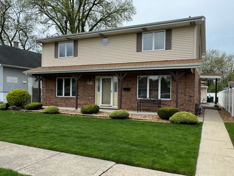 A home in Oak Lawn