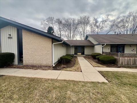 Tiny photo for 4809 W Oakwood Drive #A, McHenry, IL 60050 (MLS # 12564147)