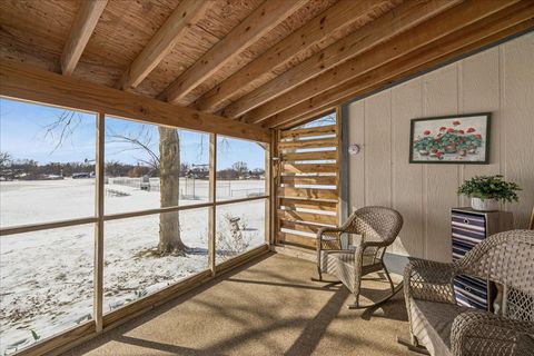 Tiny photo for 4809 W Oakwood Drive #A, McHenry, IL 60050 (MLS # 12564147)