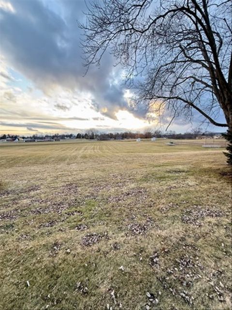 Tiny photo for 4809 W Oakwood Drive #A, McHenry, IL 60050 (MLS # 12564147)