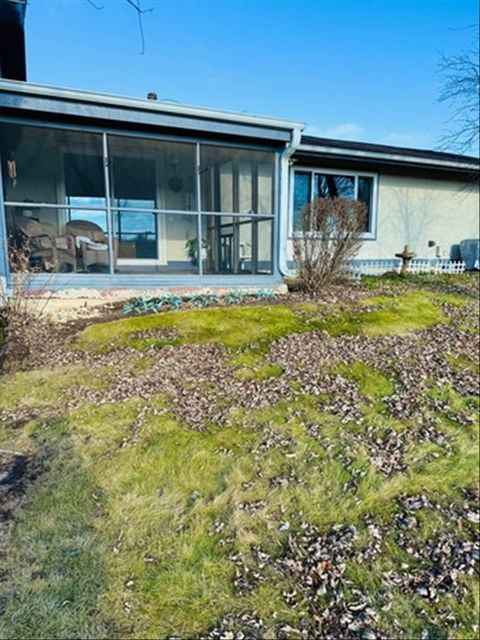 Tiny photo for 4809 W Oakwood Drive #A, McHenry, IL 60050 (MLS # 12564147)