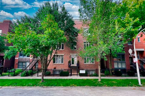 1326 W Grenshaw Street 1A Chicago IL 60607