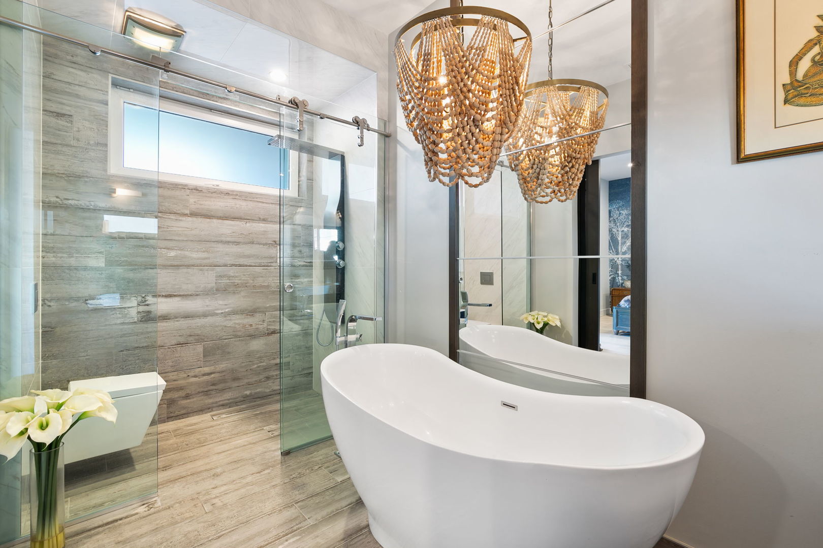 Chicago, Illinois 60622, United States, 3 Bedrooms Bedrooms, ,2 BathroomsBathrooms,Residential,Active,222729