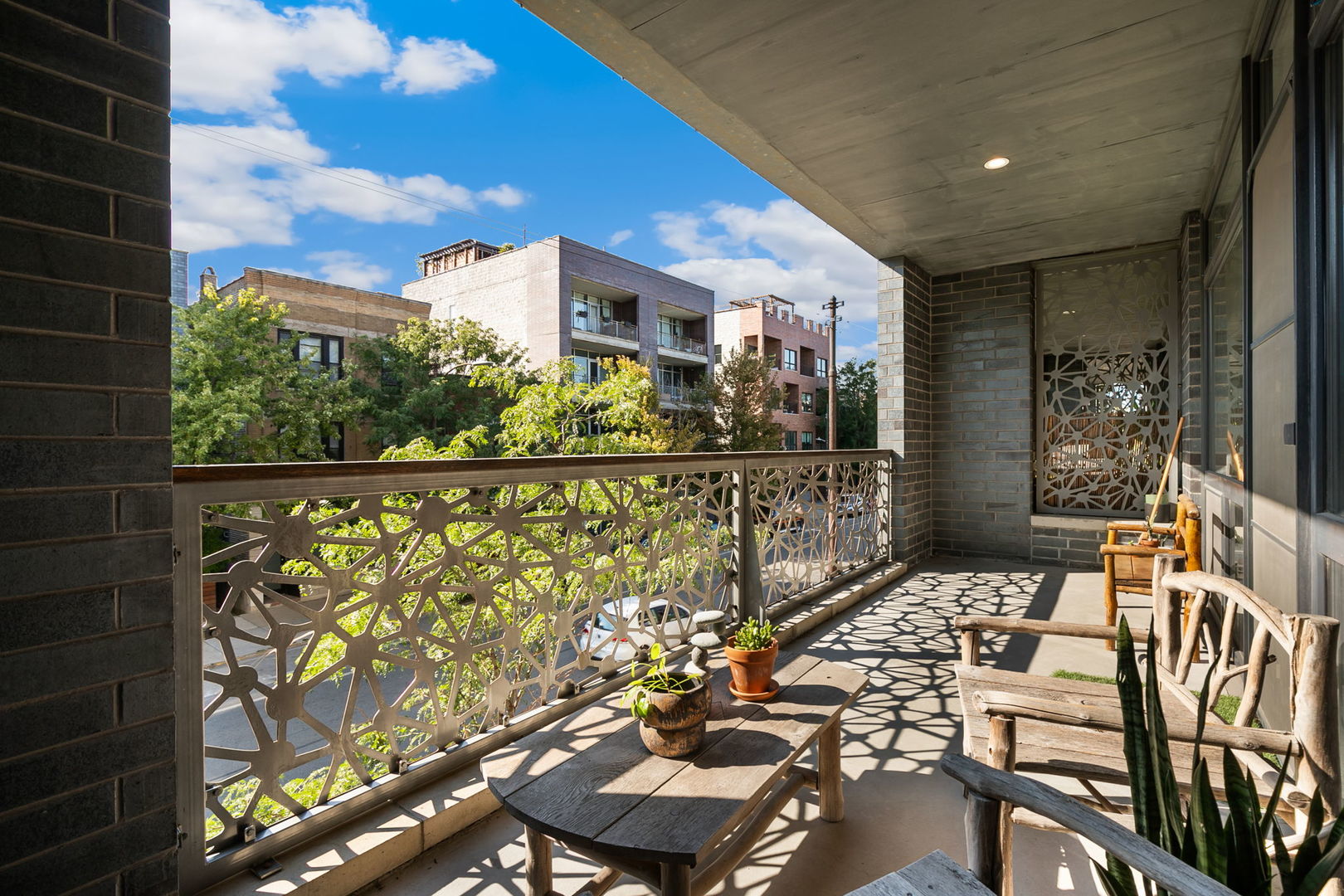 845 N California Avenue 2