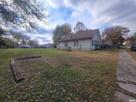 Tiny photo for 306 VOGEL Street, Dowell, IL 62927 (MLS # EB460345)