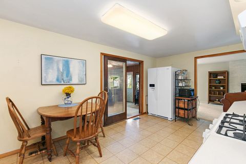 Tiny photo for 616 Grace Lane, Schaumburg, IL 60193 (MLS # 12640029)