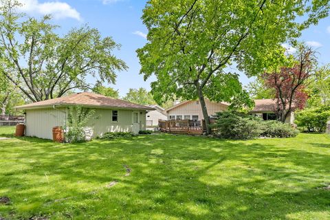 Tiny photo for 616 Grace Lane, Schaumburg, IL 60193 (MLS # 12640029)