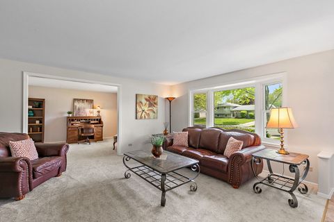 Tiny photo for 616 Grace Lane, Schaumburg, IL 60193 (MLS # 12640029)