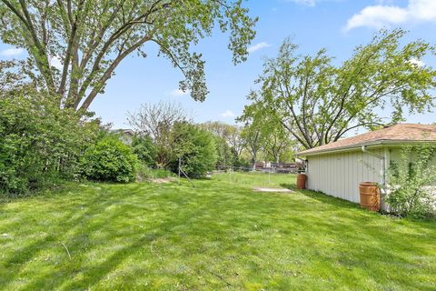 Tiny photo for 616 Grace Lane, Schaumburg, IL 60193 (MLS # 12640029)
