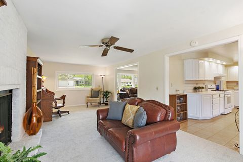 Tiny photo for 616 Grace Lane, Schaumburg, IL 60193 (MLS # 12640029)
