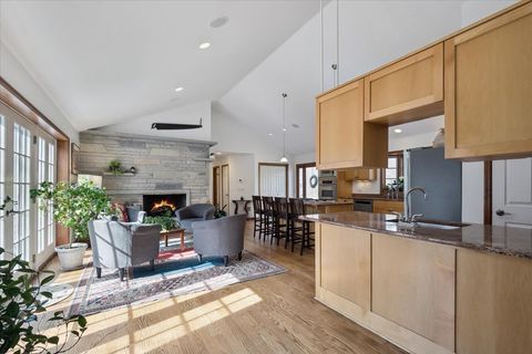 Tiny photo for 50 W Blodgett Avenue, Lake Bluff, IL 60044 (MLS # 12579488)