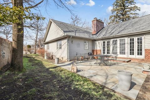 Tiny photo for 50 W Blodgett Avenue, Lake Bluff, IL 60044 (MLS # 12579488)