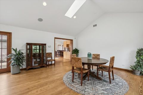 Tiny photo for 50 W Blodgett Avenue, Lake Bluff, IL 60044 (MLS # 12579488)