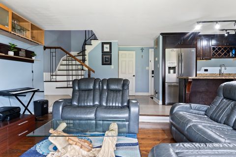 Tiny photo for 11 Cour Caravelle #11, Palos Hills, IL 60465 (MLS # 12609757)