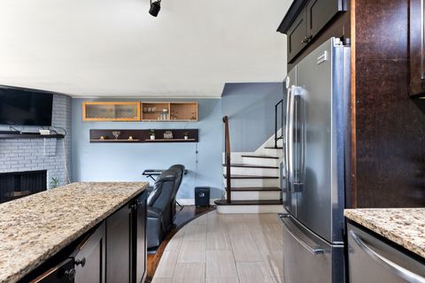 Tiny photo for 11 Cour Caravelle #11, Palos Hills, IL 60465 (MLS # 12609757)