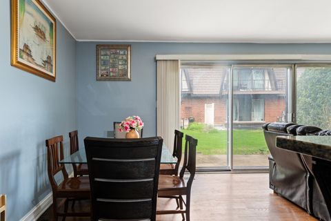 Tiny photo for 11 Cour Caravelle #11, Palos Hills, IL 60465 (MLS # 12609757)
