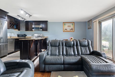 Tiny photo for 11 Cour Caravelle #11, Palos Hills, IL 60465 (MLS # 12609757)
