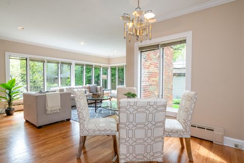 Tiny photo for 2512 Lawndale Avenue, Evanston, IL 60201 (MLS # 12634047)