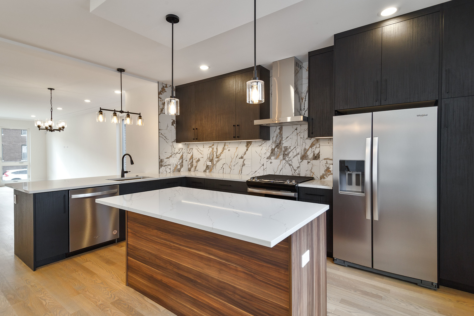 3404 W Evergreen Avenue