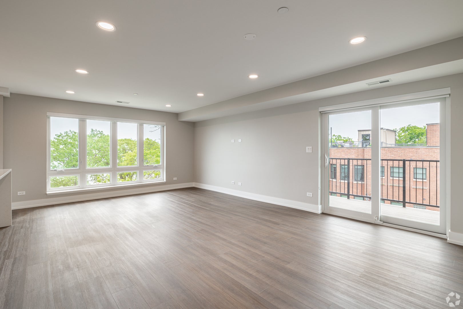 550 Sheridan Square 302
