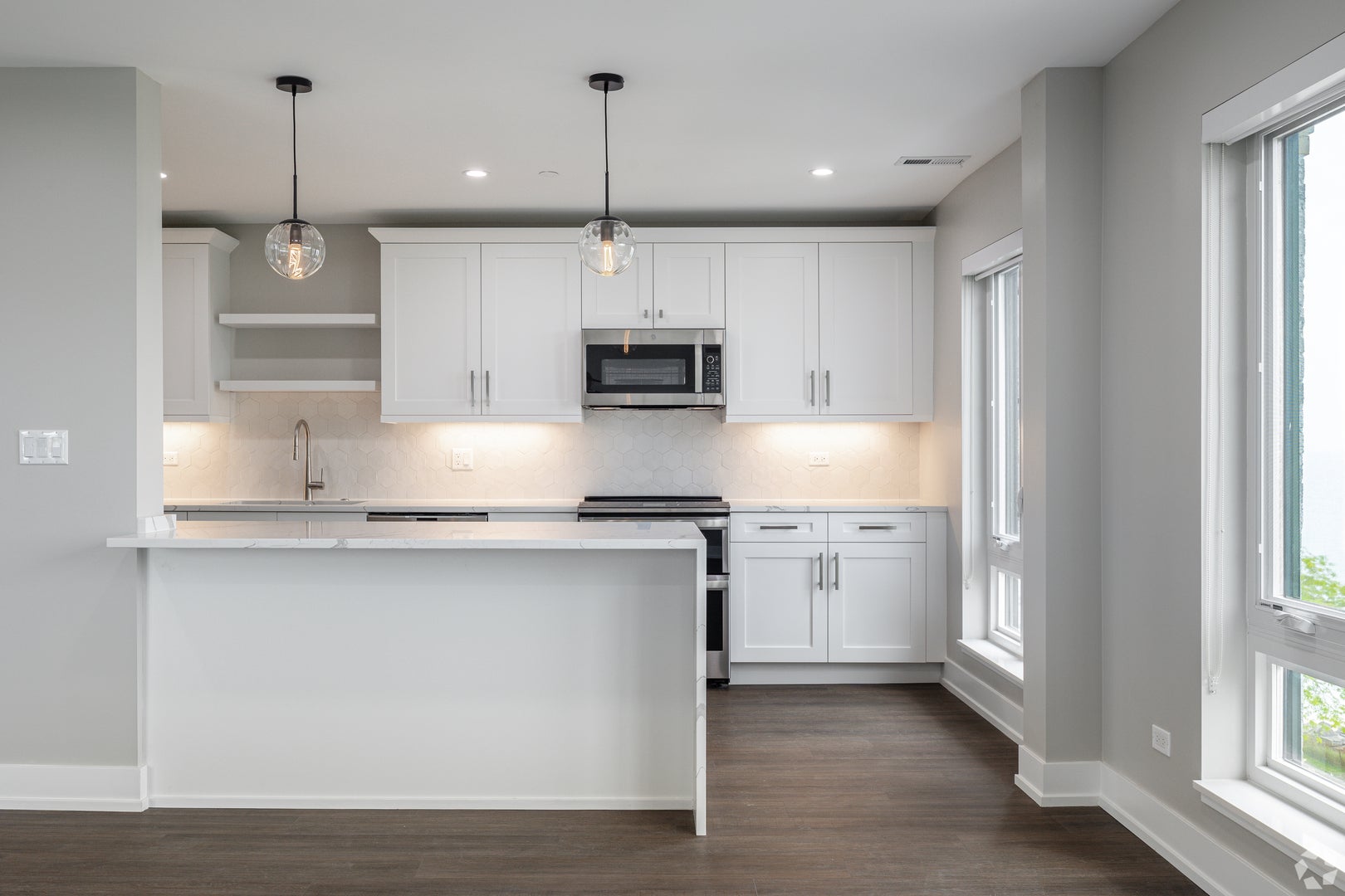 550 Sheridan Square 302