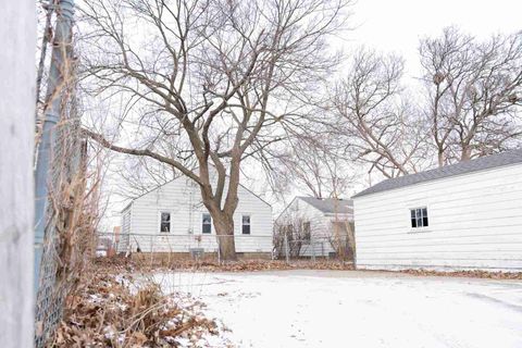 Tiny photo for 3105 9 1/2 Street, Rock Island, IL 61201 (MLS # 12549525)