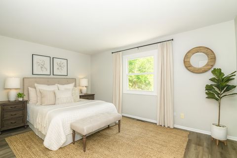 Tiny photo for 7837 Huntington Circle, Hanover Park, IL 60133 (MLS # 12496307)