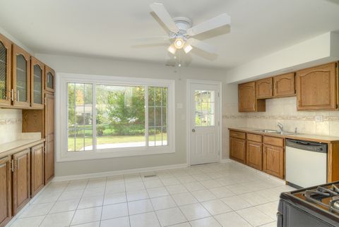 Tiny photo for 7837 Huntington Circle, Hanover Park, IL 60133 (MLS # 12496307)
