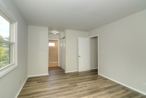 Tiny photo for 7837 Huntington Circle, Hanover Park, IL 60133 (MLS # 12496307)