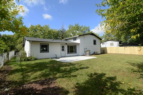 Tiny photo for 7837 Huntington Circle, Hanover Park, IL 60133 (MLS # 12496307)