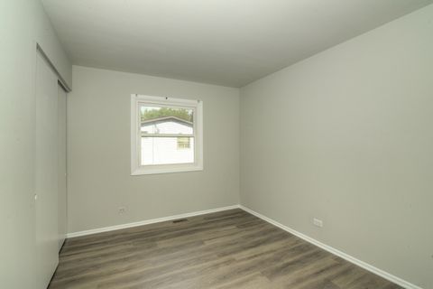Tiny photo for 7837 Huntington Circle, Hanover Park, IL 60133 (MLS # 12496307)