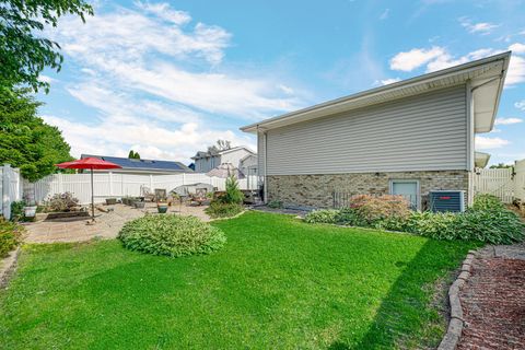 Tiny photo for 8938 W 169th Place, Orland Hills, IL 60487 (MLS # 12655214)