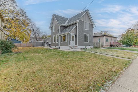Tiny photo for 409 Algona Avenue, Elgin, IL 60120 (MLS # 12524728)