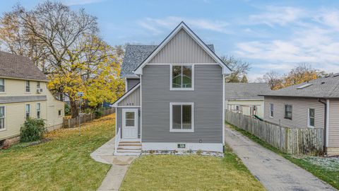 Photo of 409 Algona Avenue, Elgin, IL 60120 (MLS # 12524728)