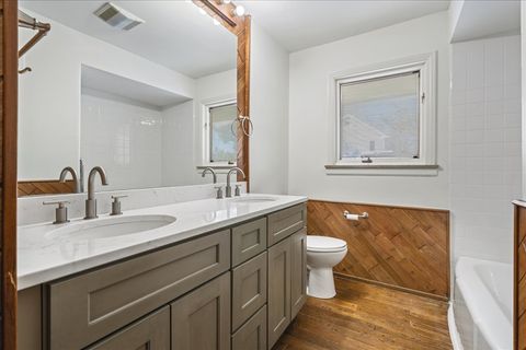 Tiny photo for 8314 Gross Point Road, Morton Grove, IL 60053 (MLS # 12564270)