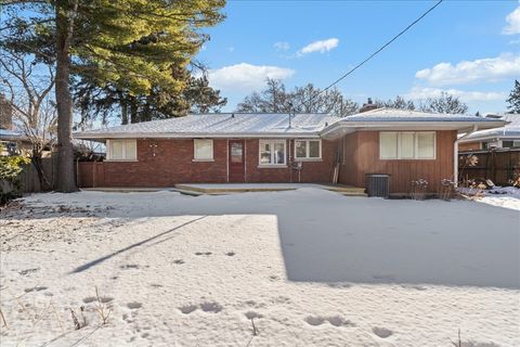Tiny photo for 8314 Gross Point Road, Morton Grove, IL 60053 (MLS # 12564270)