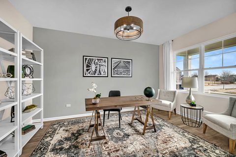 Tiny photo for 308 Astor Court, Elgin, IL 60124 (MLS # 12523048)