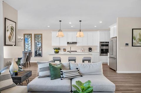 Tiny photo for 308 Astor Court, Elgin, IL 60124 (MLS # 12523048)