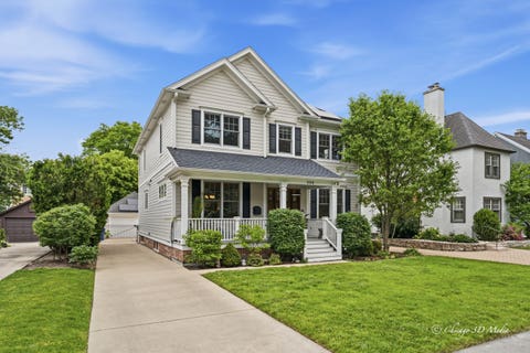 Photo of 306 17th Street, Wilmette, IL 60091 (MLS # 12684479)